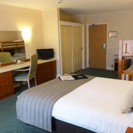 The Monterey - Sure Collection By Western 3* Saint Saviour