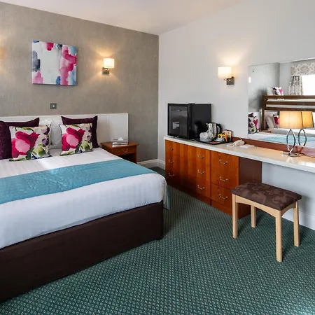 The Monterey Hotel, BW Signature Collection 3* Saint Saviour