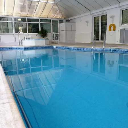 The Monterey Hotel, BW Signature Collection 3* Saint Saviour