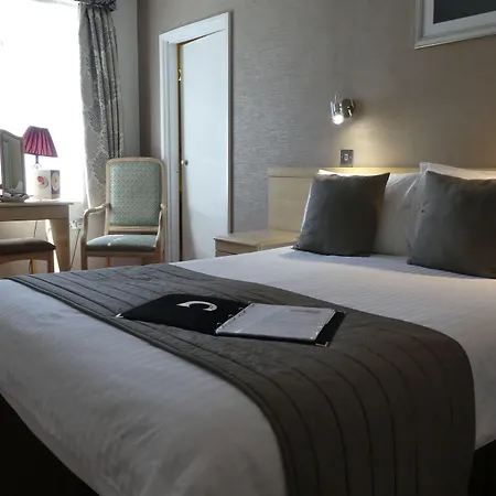 מלון The Monterey Hotel, BW Signature Collection Saint Saviour