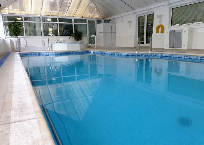 The Monterey - Sure Collection By Western 3* Saint Saviour