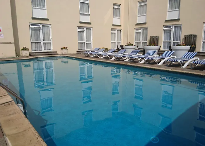 The Monterey - Sure Collection By Western 3*