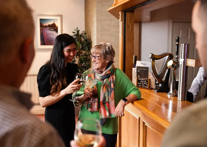 מלון The Monterey - Sure Collection By Western Saint Saviour