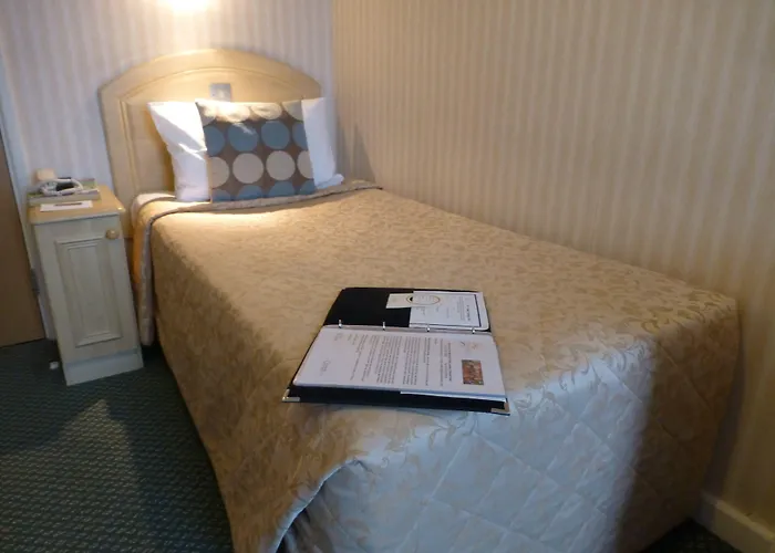 The Monterey - Sure Collection By Western 3*