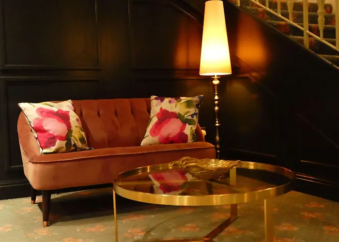 The Monterey - Sure Collection By Western 3*