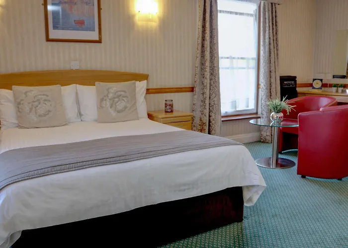 The Monterey - Sure Collection By Western 3*